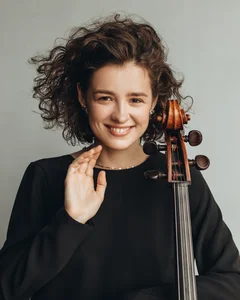 Ein Foto von Anastasia Kobekina.
