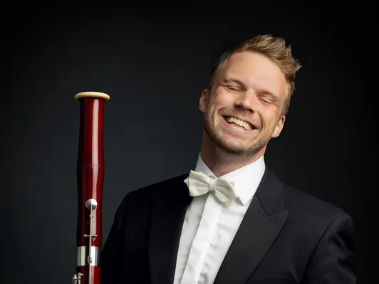 Benedikt Schobel, Musiker mit Fagott in der Hand