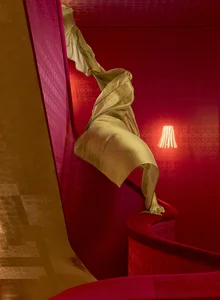 Fotografie zur Idee des Schwebens zwischen Märchen, Musik und Raum von Mark Niedermann